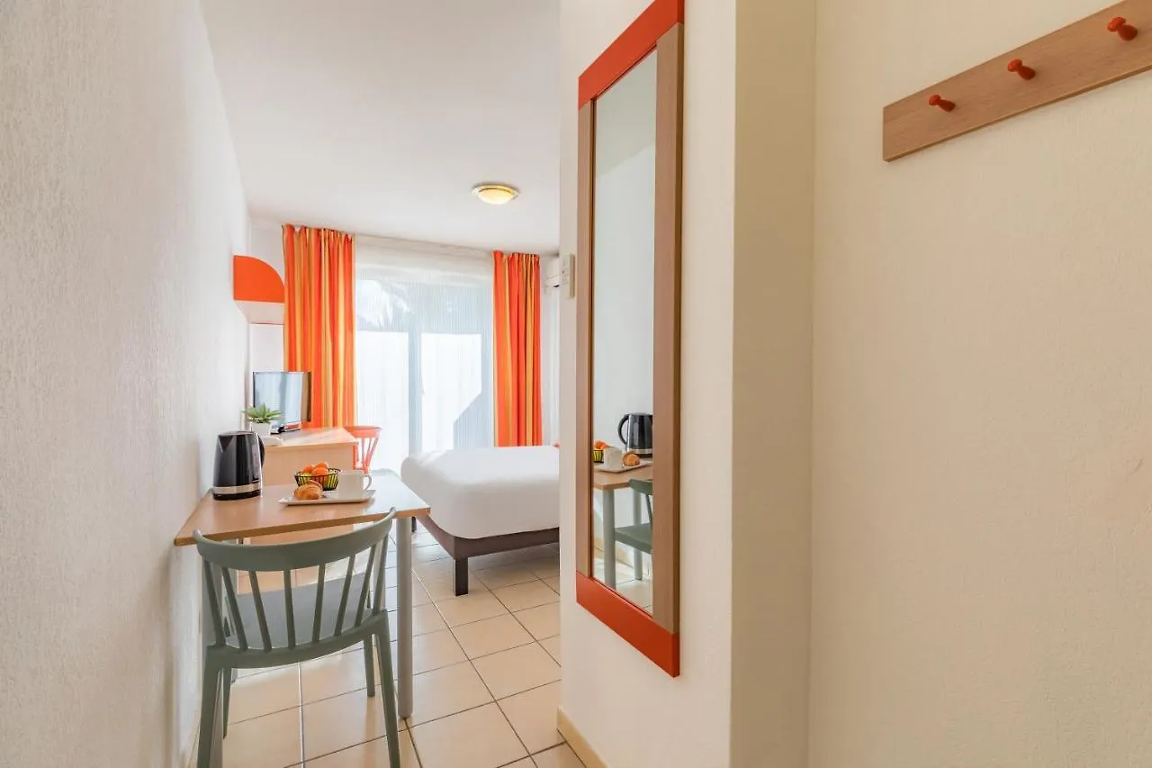 Appart’City Aix en Provence – La Duranne Aix-en-Provence 3*,  France