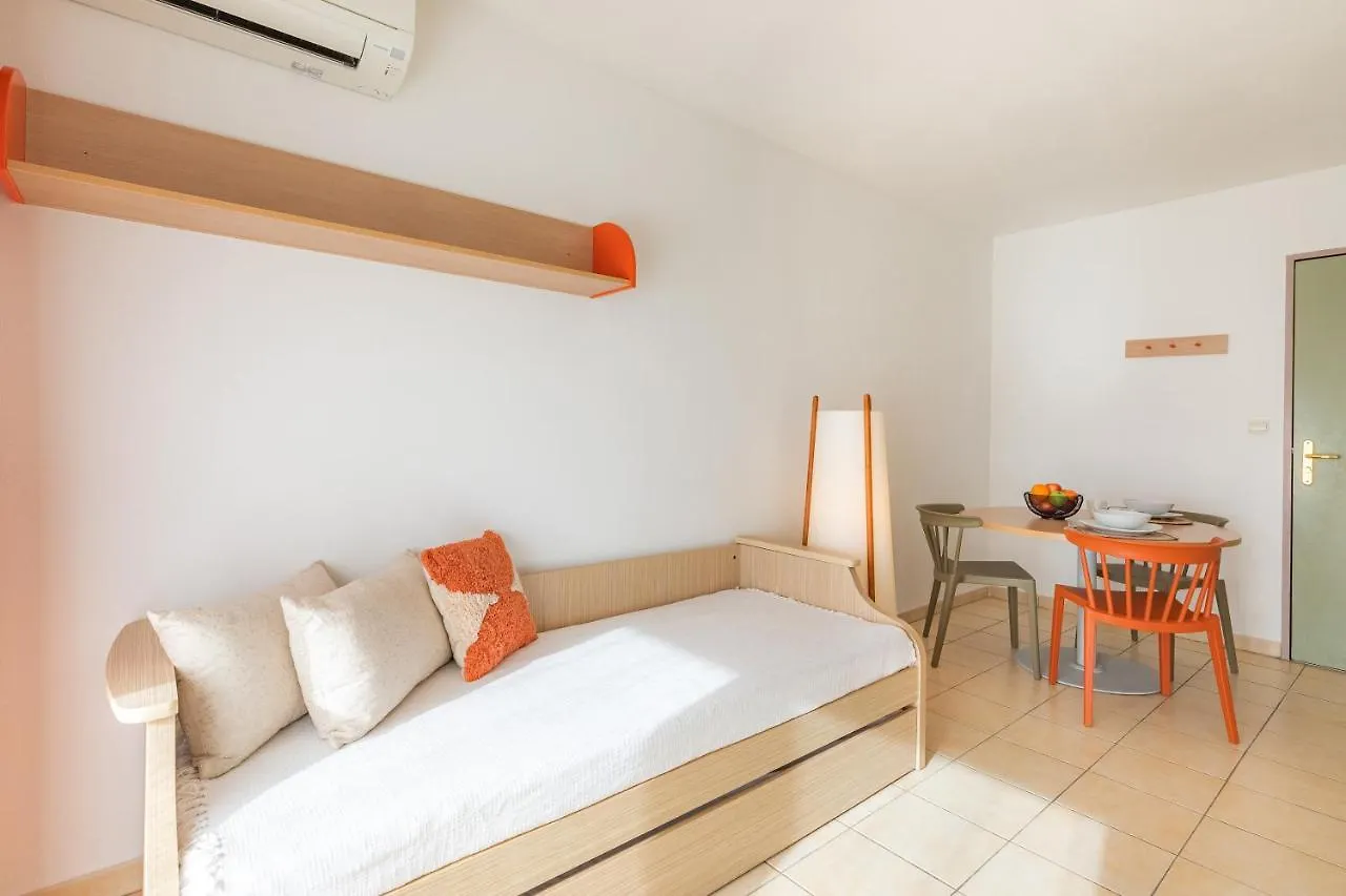 Appart’City Aix en Provence – La Duranne Aix-en-Provence 3*,  France